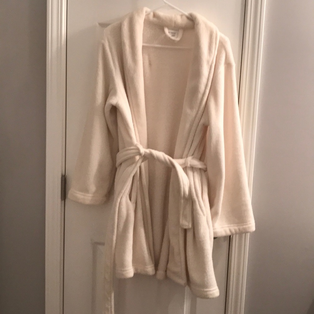 Like New Size Small Cream Robe